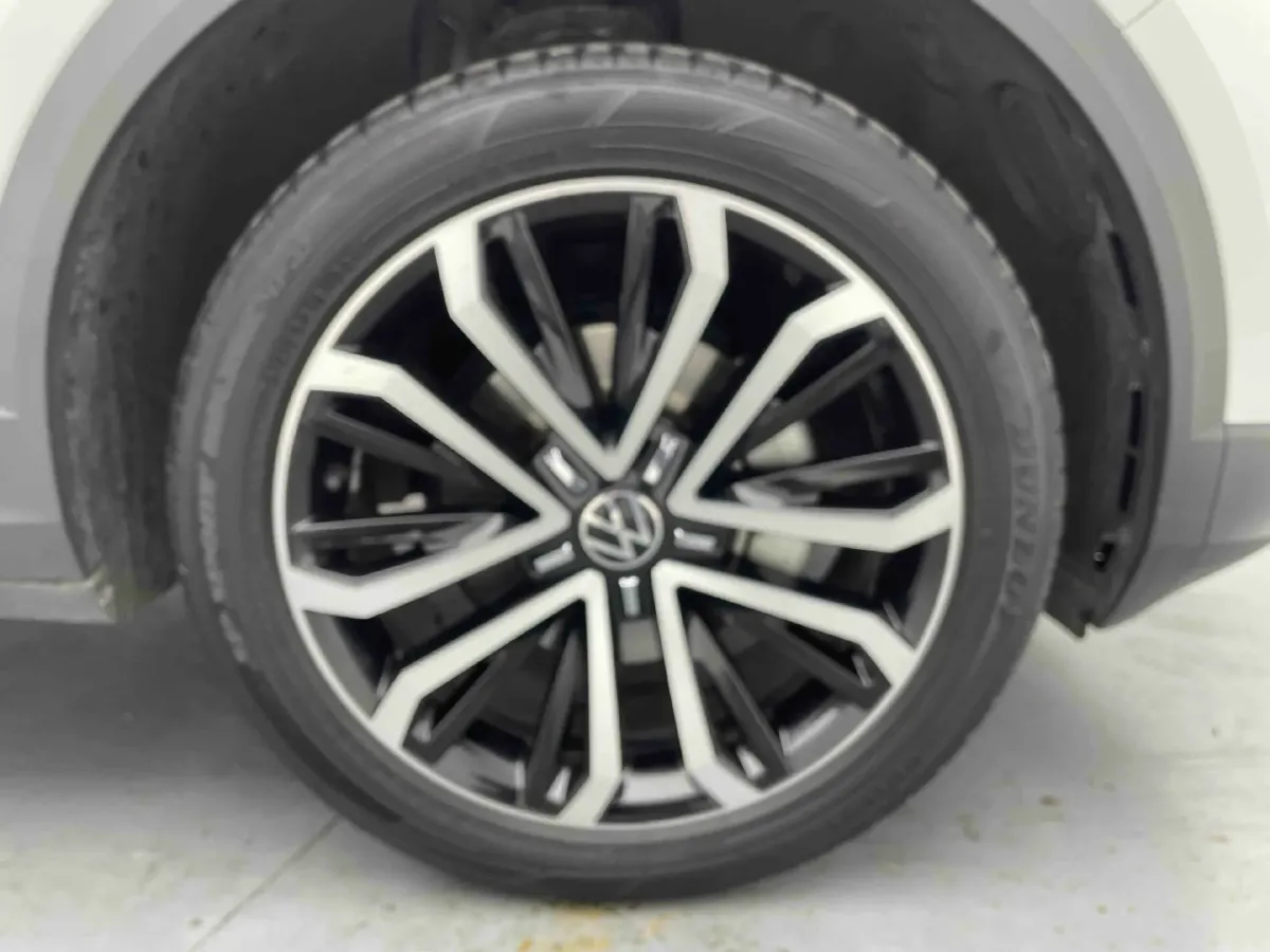 2021 Volkswagen T-Roc 1.4T 150HP L4 7DCT,autocango,china used car exporter,china ev exporter,chinese used car exporter,chinese used ev exporter