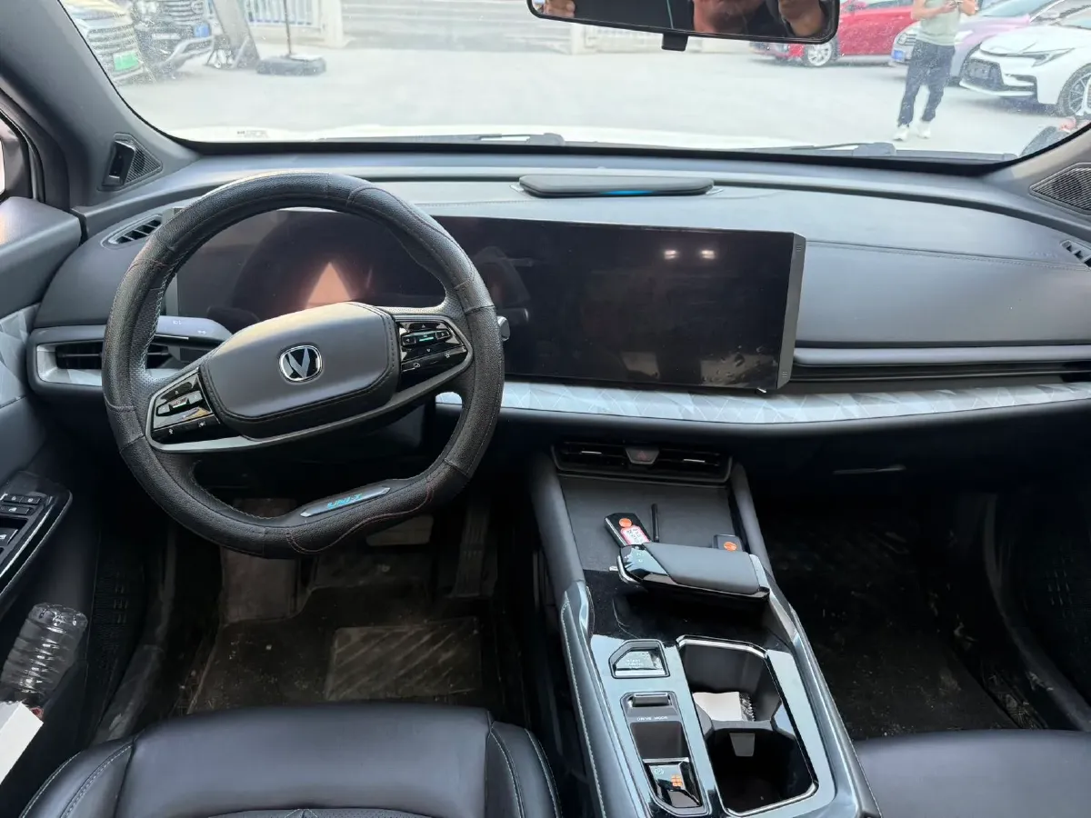 2023 ChangAn UNI-T 1.5T 188HP L4 7DCT,autocango,china used car exporter,china ev exporter,chinese used car exporter,chinese used ev exporter