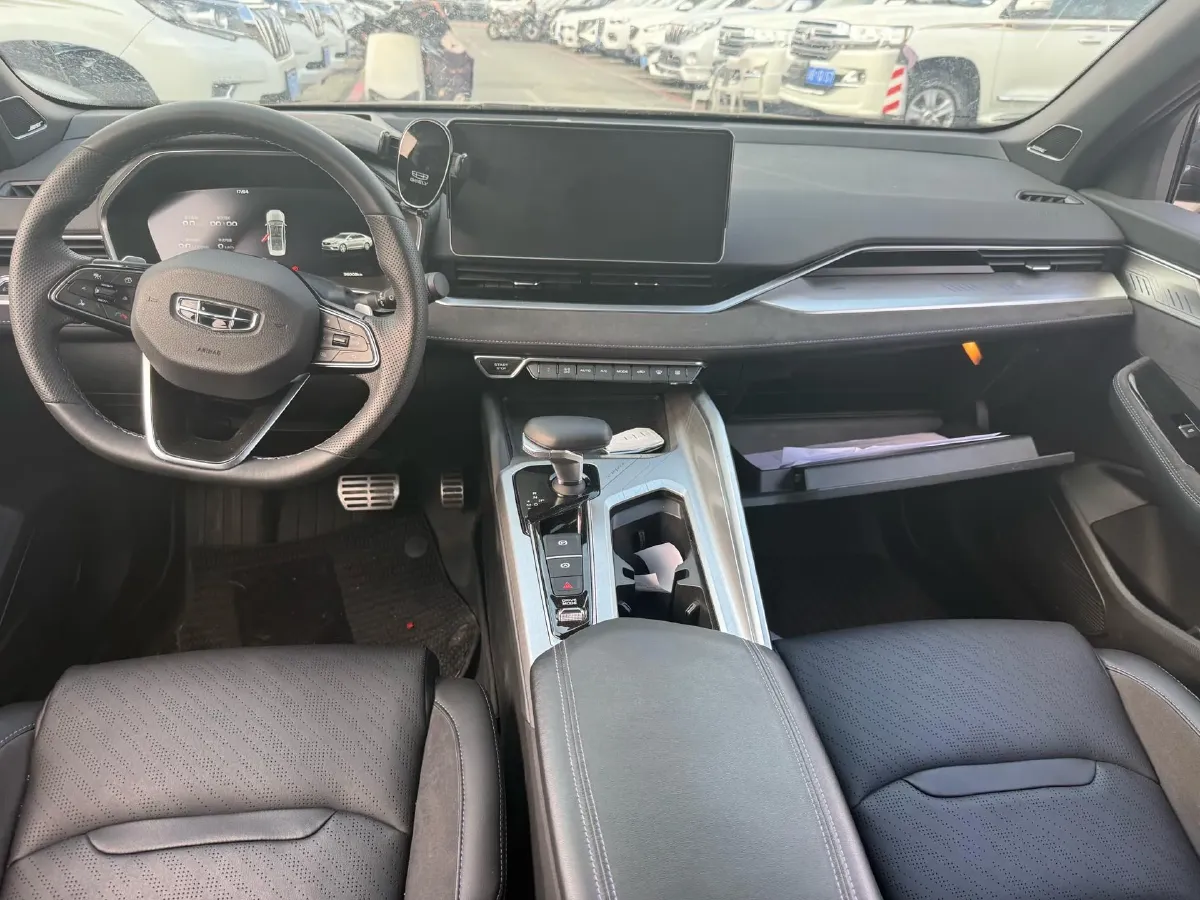 2024 Geely Preface 2.0T 190HP L4 7DCT,autocango,china used car exporter,china ev exporter,chinese used car exporter,chinese used ev exporter