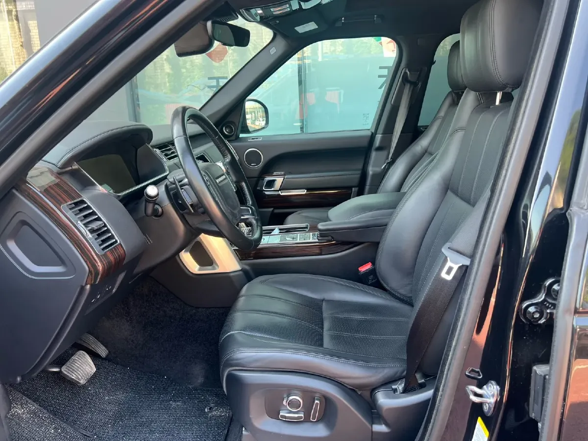 2018 Land Rover Range Rover Evoque 2.0T 241HP L4 9AT,autocango,china used car exporter,china ev exporter,chinese used car exporter,chinese used ev exporter