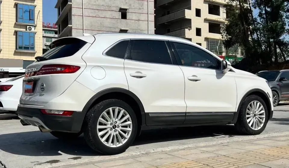 2019 Lincoln MKC 2.0T 203HP L4 6AT,autocango,china used car exporter,china ev exporter,chinese used car exporter,chinese used ev exporter