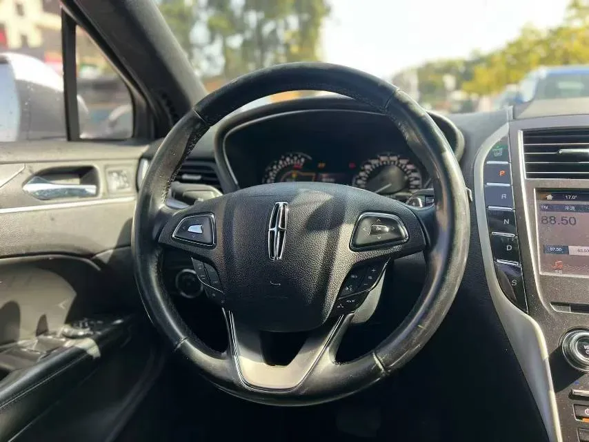 2019 Lincoln MKC 2.0T 203HP L4 6AT,autocango,china used car exporter,china ev exporter,chinese used car exporter,chinese used ev exporter
