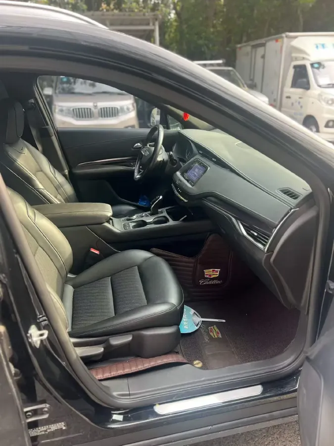 2021 Cadillac XT4 2.0T 237HP L4 9AT,autocango,china used car exporter,china ev exporter,chinese used car exporter,chinese used ev exporter