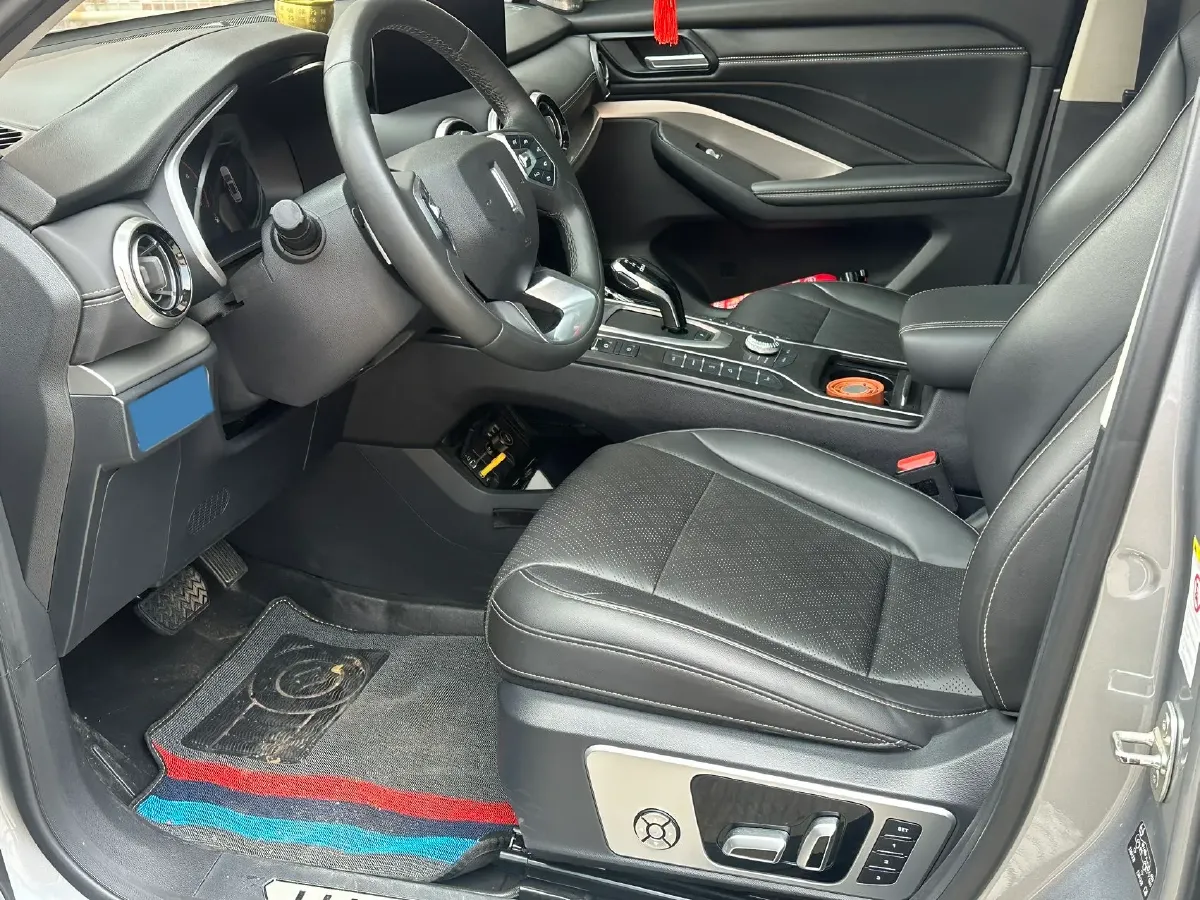 2021 WEY VV6 2.0T 227HP L4 7DCT,autocango,china used car exporter,china ev exporter,chinese used car exporter,chinese used ev exporter