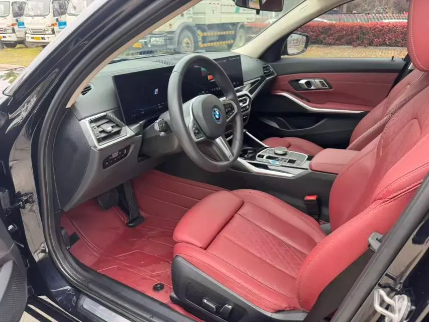 2024 BMW i3 BEV 70KWH,autocango,china used car exporter,china ev exporter,chinese used car exporter,chinese used ev exporter