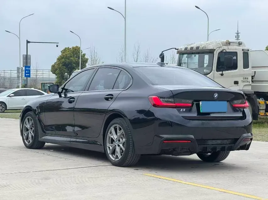 2024 BMW i3 BEV 70KWH,autocango,china used car exporter,china ev exporter,chinese used car exporter,chinese used ev exporter