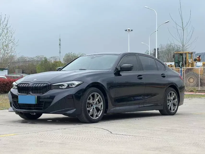 2024 BMW i3 BEV 70KWH,autocango,china used car exporter,china ev exporter,chinese used car exporter,chinese used ev exporter