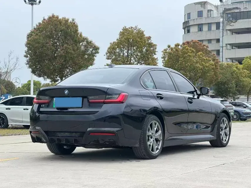 2024 BMW i3 BEV 70KWH,autocango,china used car exporter,china ev exporter,chinese used car exporter,chinese used ev exporter