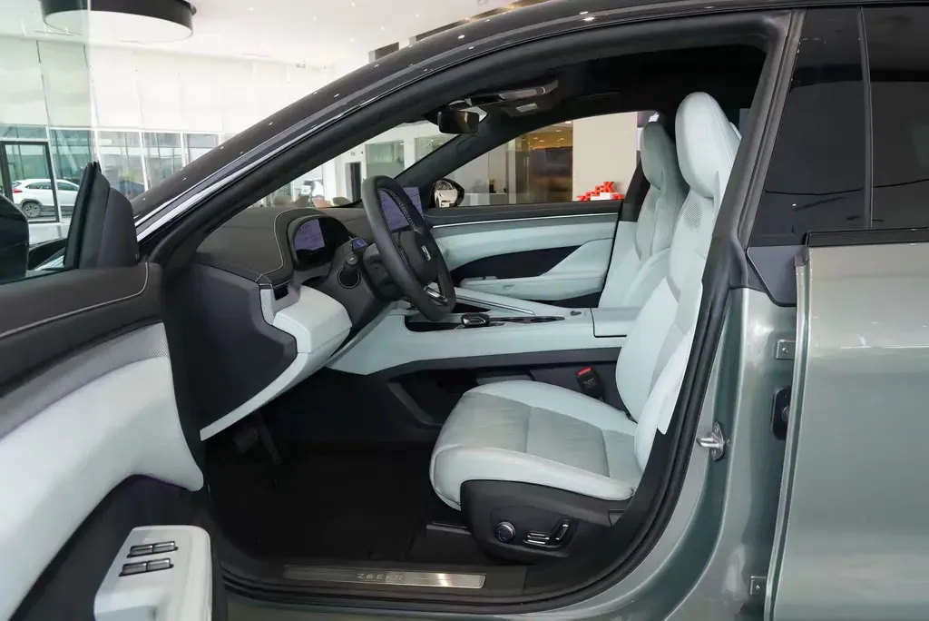 2024 Zeekr 001 BEV 100KWH,autocango,china used car exporter,china ev exporter,chinese used car exporter,chinese used ev exporter