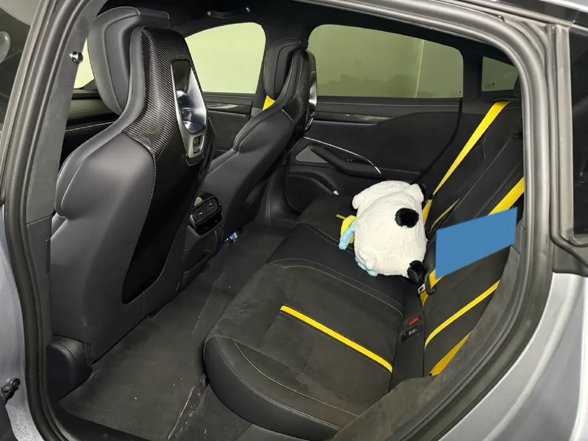 2025 MI SU7 Ultra BEV 93.7KWH,autocango,china used car exporter,china ev exporter,chinese used car exporter,chinese used ev exporter