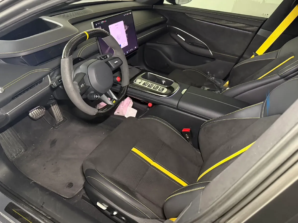 2025 MI SU7 Ultra BEV 93.7KWH,autocango,china used car exporter,china ev exporter,chinese used car exporter,chinese used ev exporter