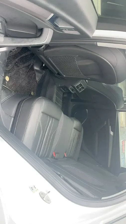 2022 Audi Q5L 2.0T 190HP L4 7DCT,autocango,china used car exporter,china ev exporter,chinese used car exporter,chinese used ev exporter