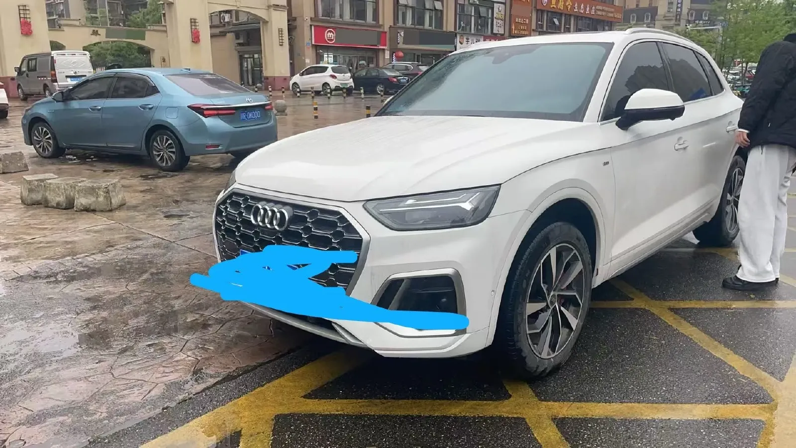 2022 Audi Q5L 2.0T 190HP L4 7DCT,autocango,china used car exporter,china ev exporter,chinese used car exporter,chinese used ev exporter