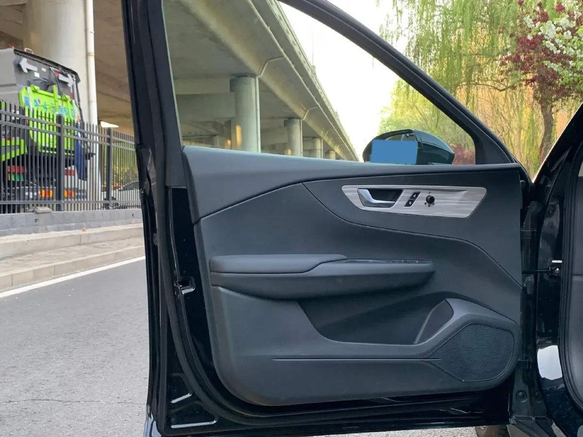 2024 HongQi E-QM5 BEV 60KWH,autocango,china used car exporter,china ev exporter,chinese used car exporter,chinese used ev exporter