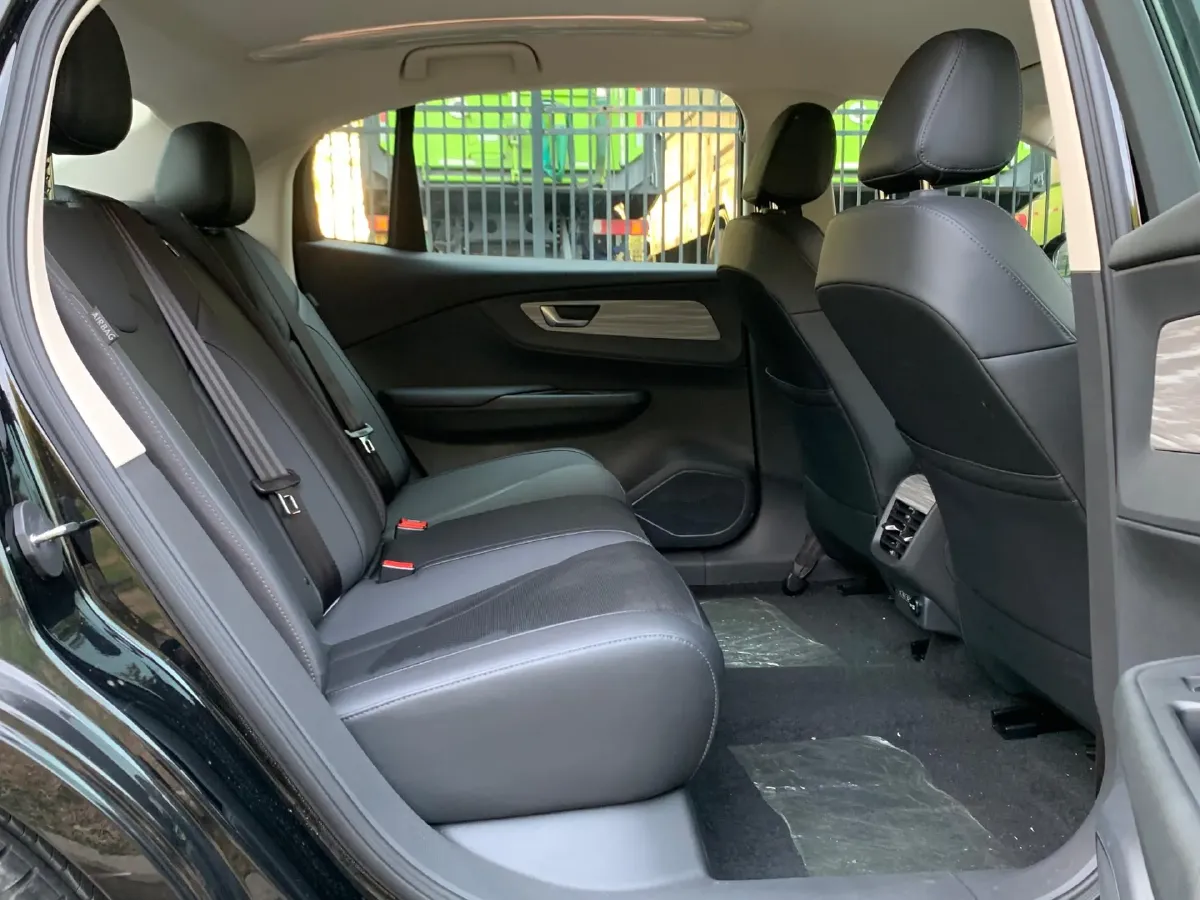 2024 HongQi E-QM5 BEV 60KWH,autocango,china used car exporter,china ev exporter,chinese used car exporter,chinese used ev exporter