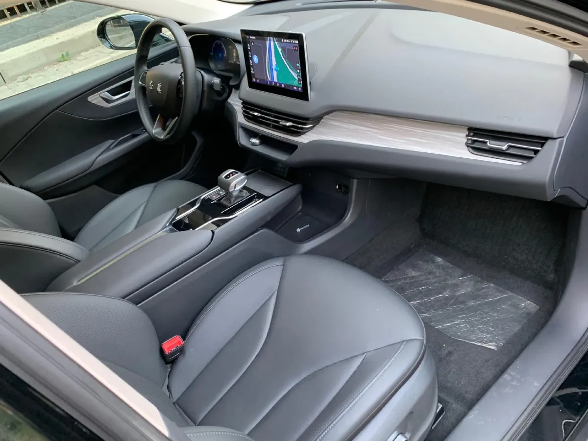 2024 HongQi E-QM5 BEV 60KWH,autocango,china used car exporter,china ev exporter,chinese used car exporter,chinese used ev exporter