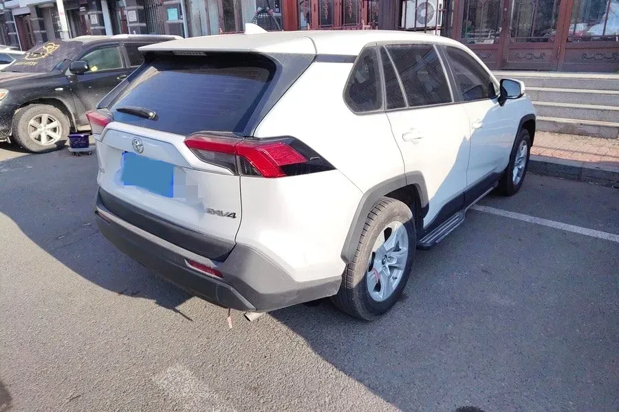 2022 Toyota RAV4 2.0L 171HP L4 CVT,autocango,china used car exporter,china ev exporter,chinese used car exporter,chinese used ev exporter