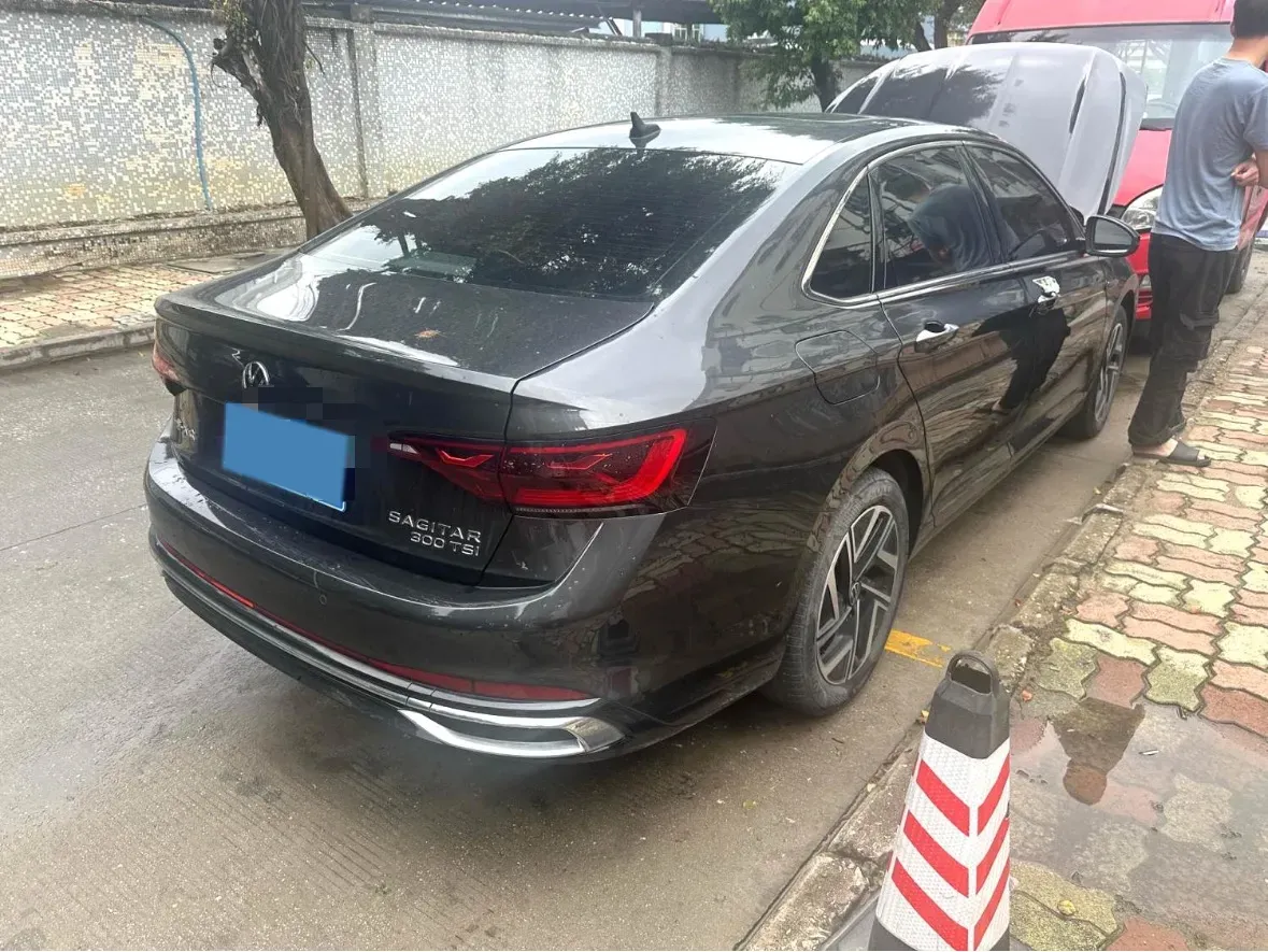 2023 Volkswagen Sagitar 1.5T 160HP L4 7DCT,autocango,china used car exporter,china ev exporter,chinese used car exporter,chinese used ev exporter