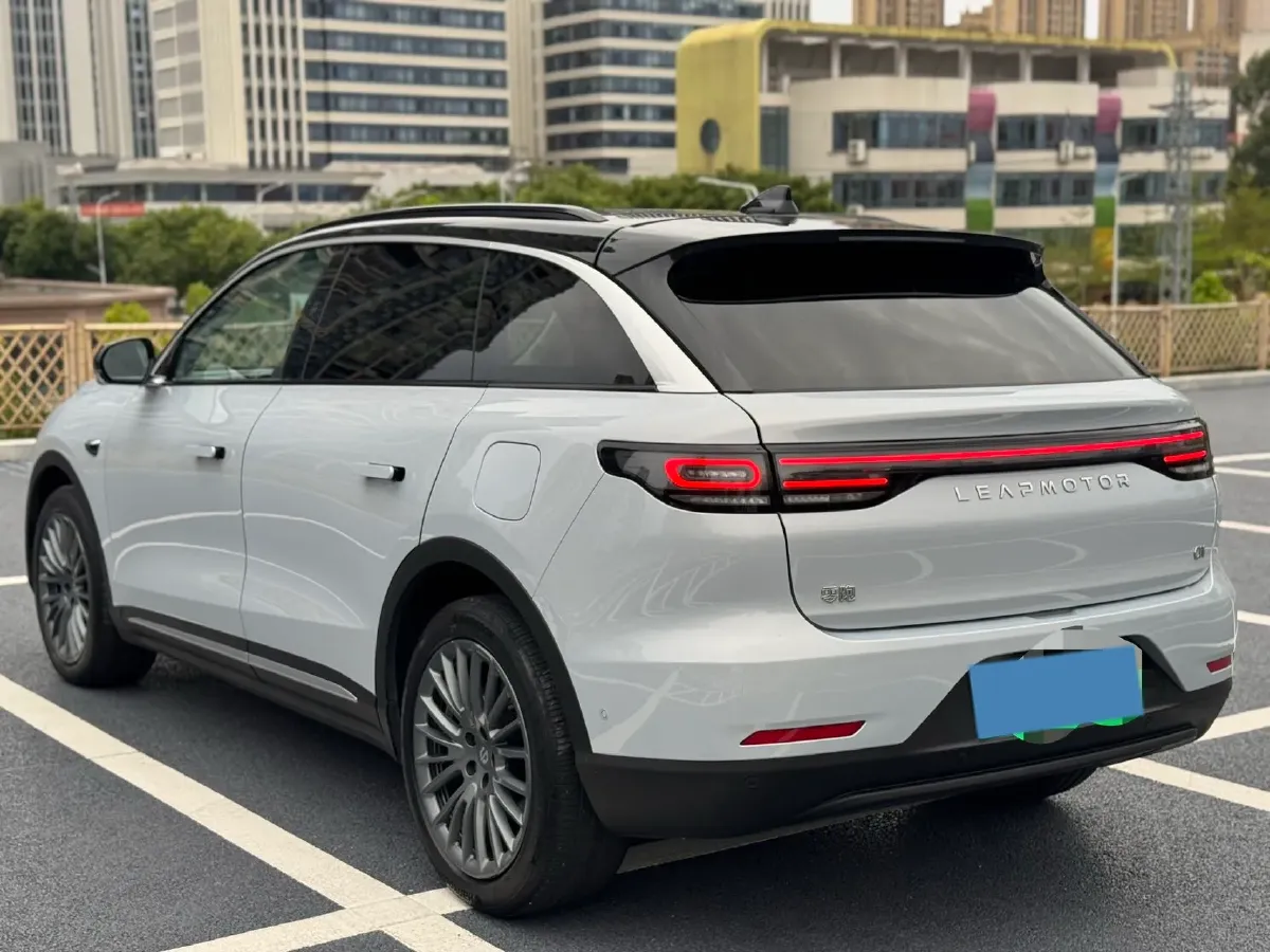 2023 Leapmotor C11 1.5L 95HP L4 REEV 43.74KWH,autocango,china used car exporter,china ev exporter,chinese used car exporter,chinese used ev exporter