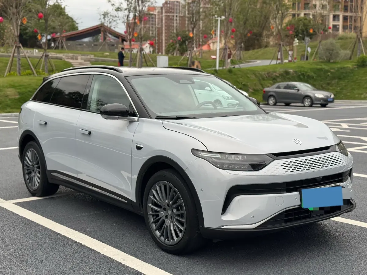 2023 Leapmotor C11 1.5L 95HP L4 REEV 43.74KWH,autocango,china used car exporter,china ev exporter,chinese used car exporter,chinese used ev exporter