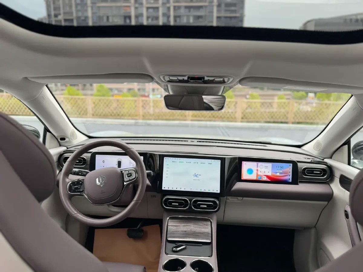 2023 Leapmotor C11 1.5L 95HP L4 REEV 43.74KWH,autocango,china used car exporter,china ev exporter,chinese used car exporter,chinese used ev exporter