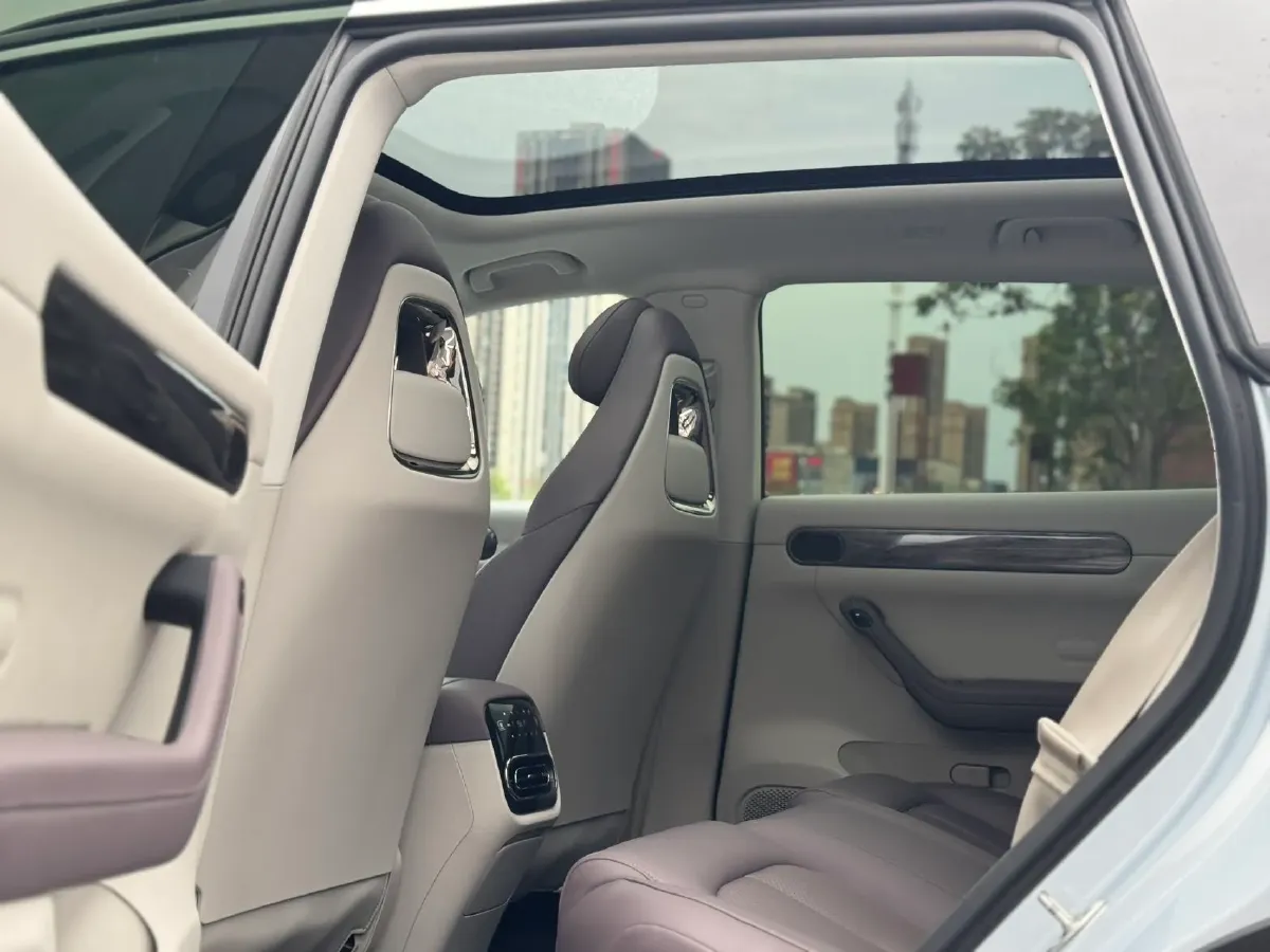 2023 Leapmotor C11 1.5L 95HP L4 REEV 43.74KWH,autocango,china used car exporter,china ev exporter,chinese used car exporter,chinese used ev exporter