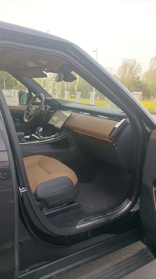 2024 Land Rover Range Rover Sport 3.0T 400HP L6 8AT,autocango,china used car exporter,china ev exporter,chinese used car exporter,chinese used ev exporter