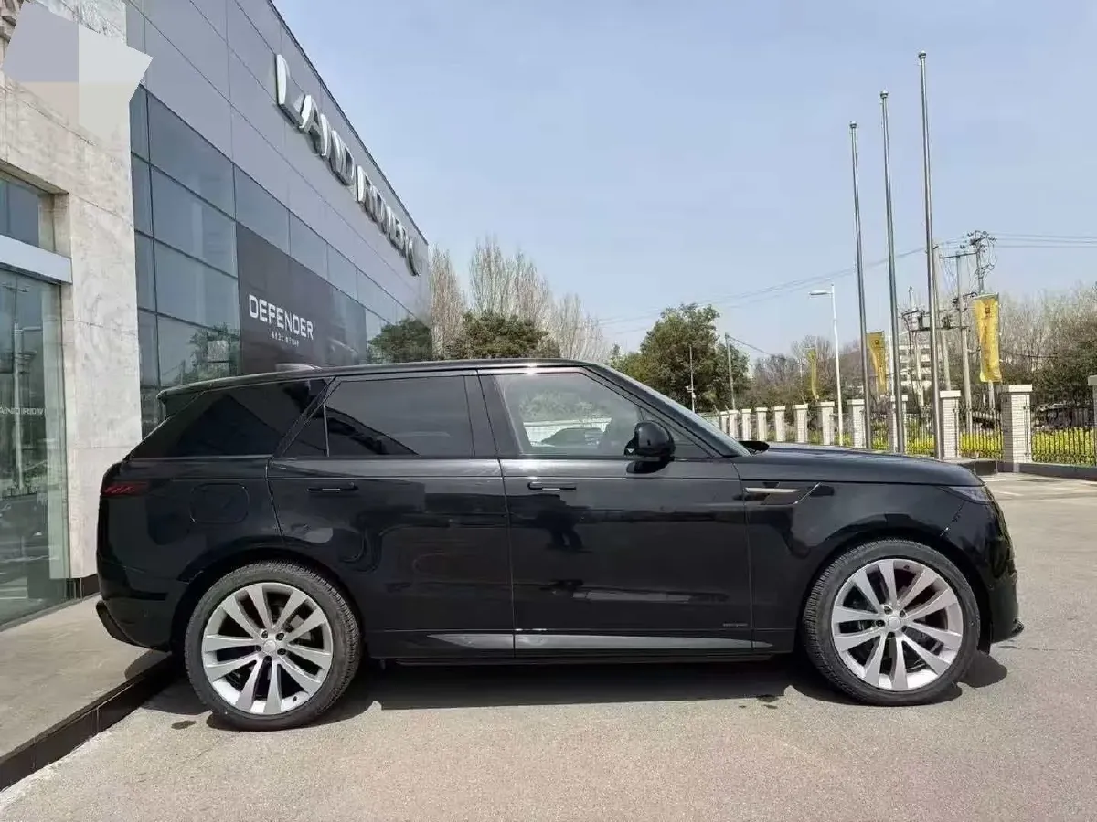 2024 Land Rover Range Rover Sport 3.0T 400HP L6 8AT,autocango,china used car exporter,china ev exporter,chinese used car exporter,chinese used ev exporter