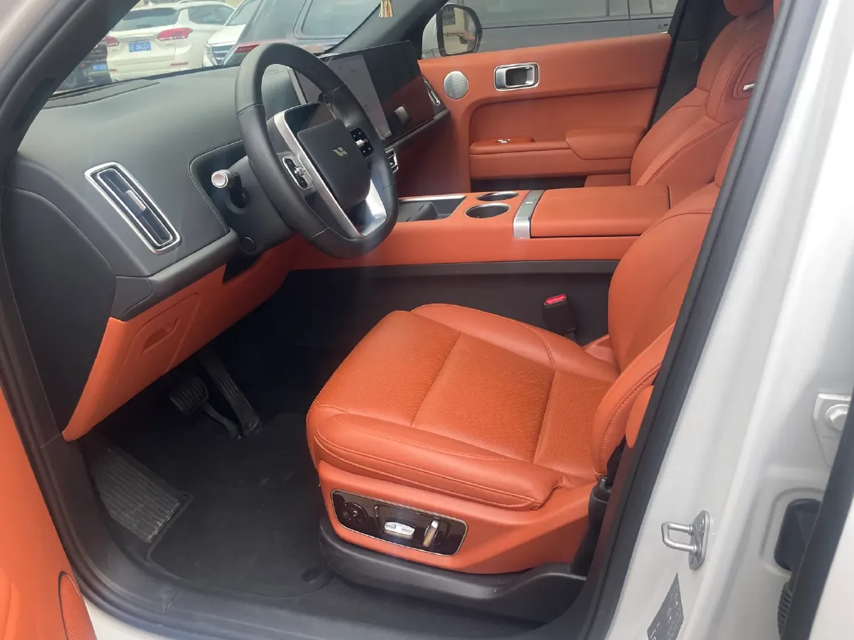 2023 Li L7 Range Extended 154HP REEV 40.9KWH,autocango,china used car exporter,china ev exporter,chinese used car exporter,chinese used ev exporter