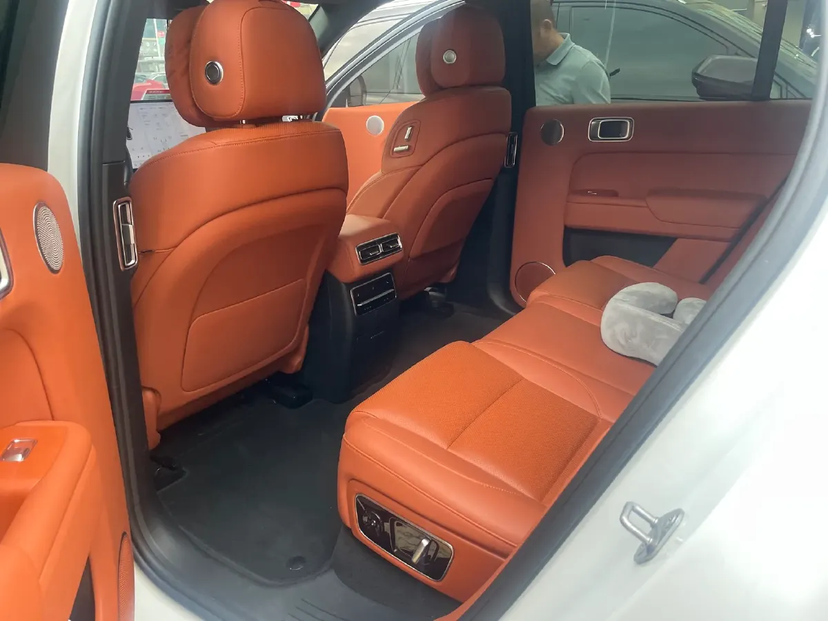 2023 Li L7 Range Extended 154HP REEV 40.9KWH,autocango,china used car exporter,china ev exporter,chinese used car exporter,chinese used ev exporter