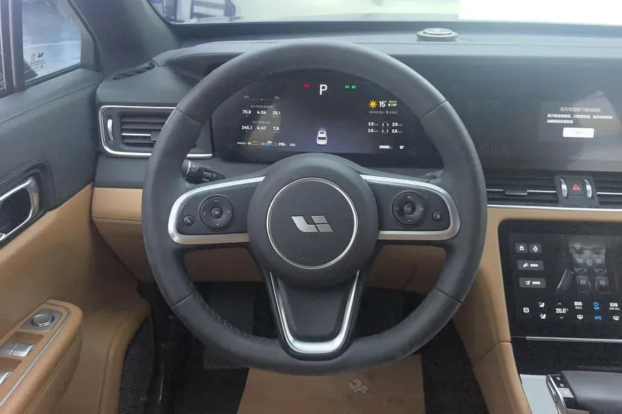 2020 Li ONE Range Extended 131HP REEV 40.5KWH,autocango,china used car exporter,china ev exporter,chinese used car exporter,chinese used ev exporter