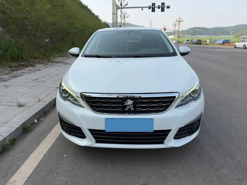 2016 Peugeot 308 1.6L 117HP L4 6AT,autocango,china used car exporter,china ev exporter,chinese used car exporter,chinese used ev exporter