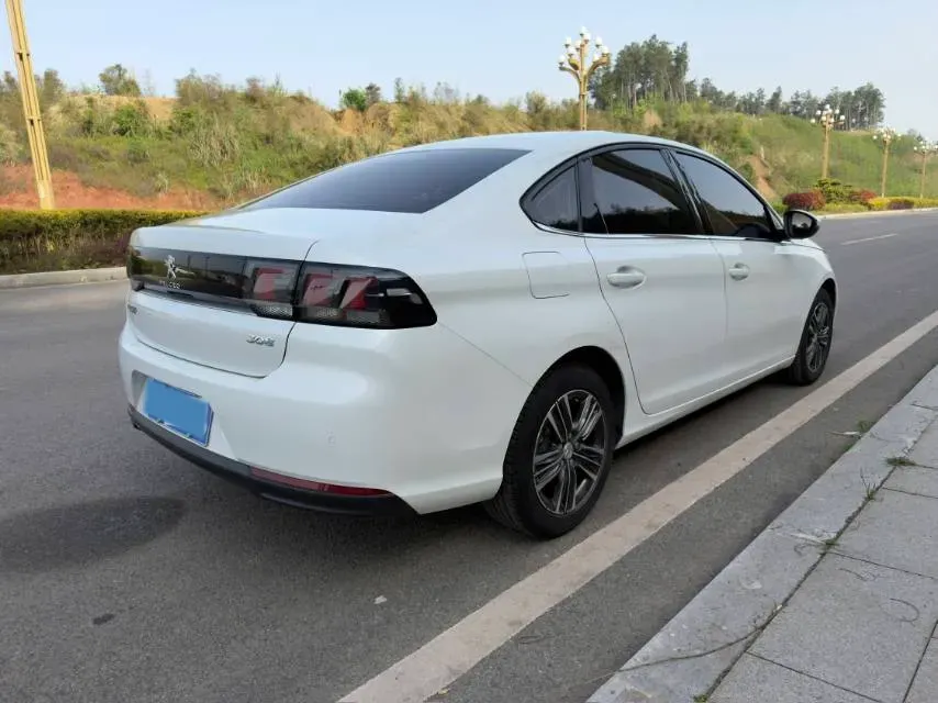 2016 Peugeot 308 1.6L 117HP L4 6AT,autocango,china used car exporter,china ev exporter,chinese used car exporter,chinese used ev exporter