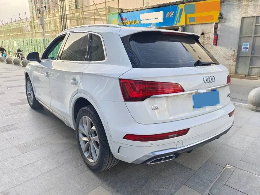 2022 Audi Q5L 2.0T 190HP L4 7DCT,autocango,china used car exporter,china ev exporter,chinese used car exporter,chinese used ev exporter