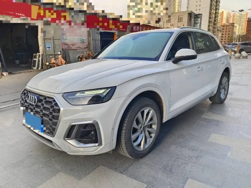 2022 Audi Q5L 2.0T 190HP L4 7DCT,autocango,china used car exporter,china ev exporter,chinese used car exporter,chinese used ev exporter