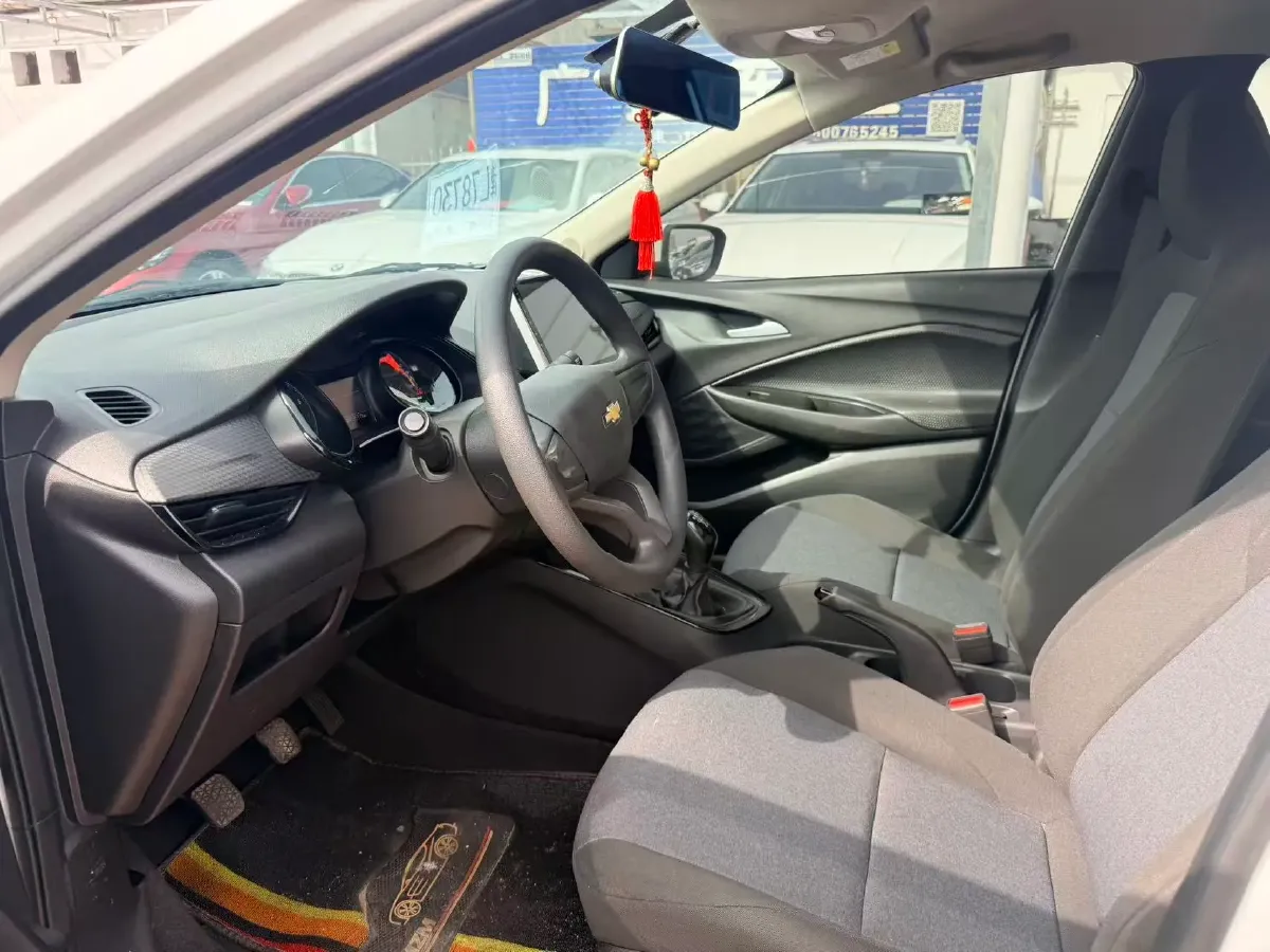 2020 Chevrolet Cavalier 1.3L 107HP L3 5MT,autocango,china used car exporter,china ev exporter,chinese used car exporter,chinese used ev exporter