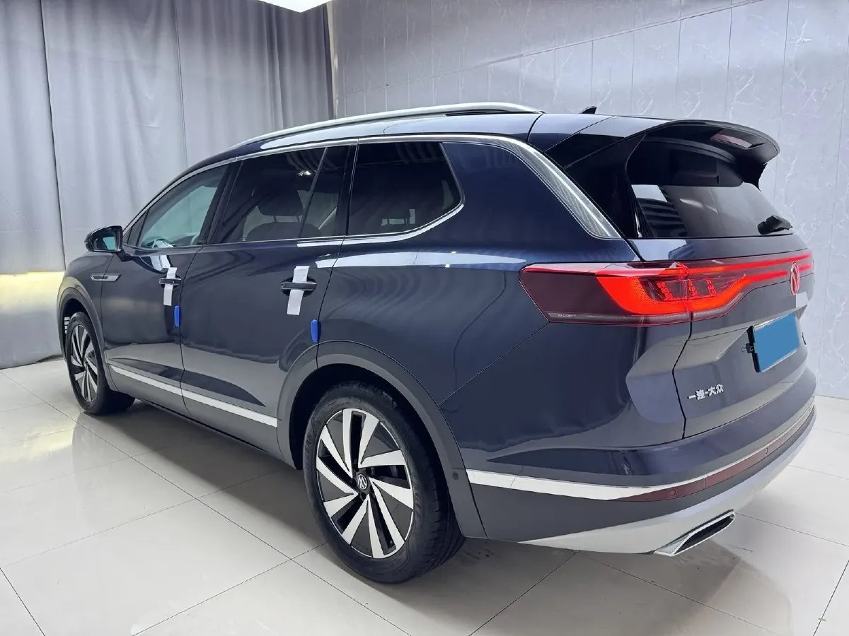 2022 Volkswagen Talagon 2.0T 220HP L4 7DCT,autocango,china used car exporter,china ev exporter,chinese used car exporter,chinese used ev exporter