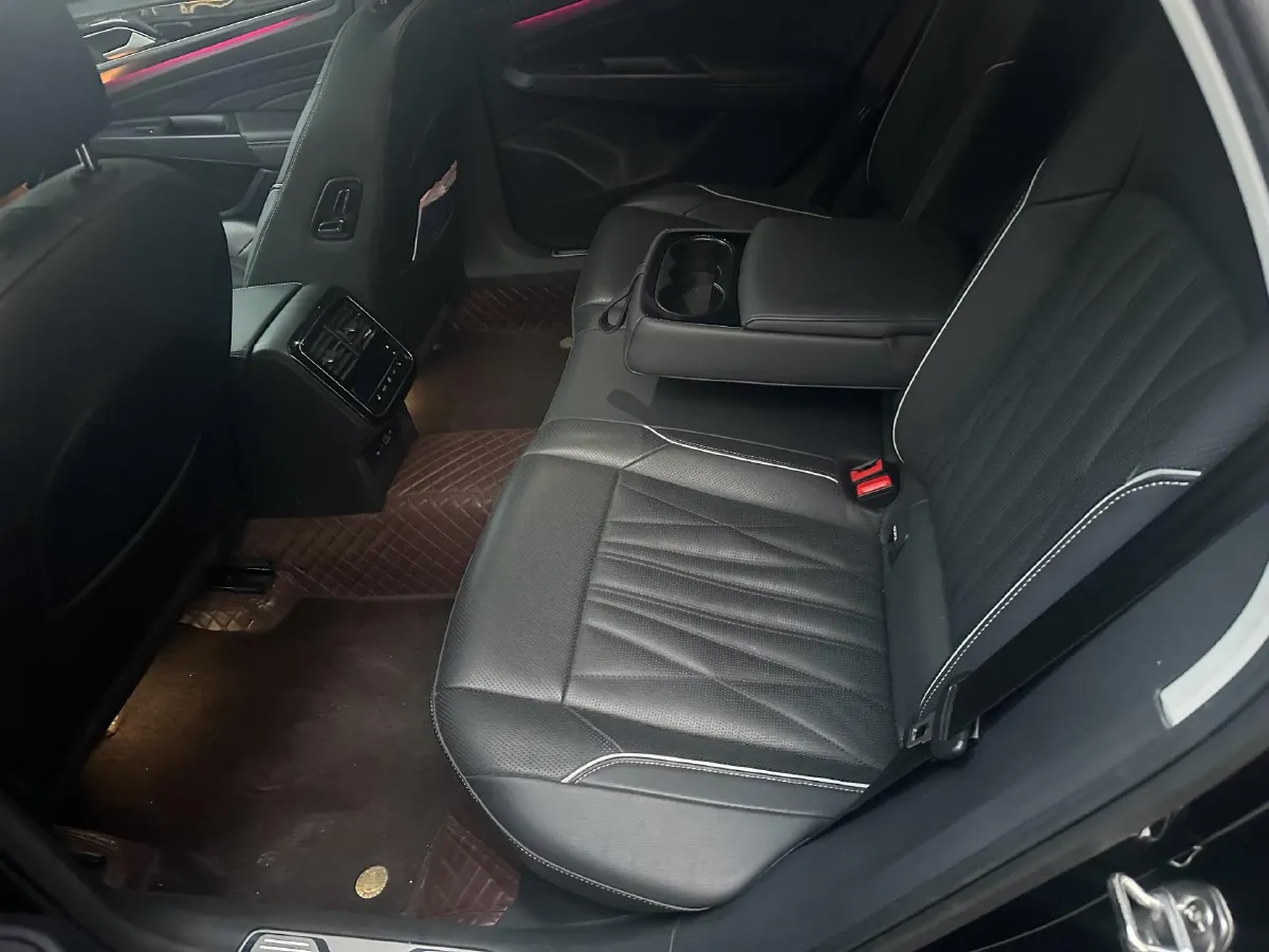 2022 Xpeng P7 BEV 60.2KWH,autocango,china used car exporter,china ev exporter,chinese used car exporter,chinese used ev exporter