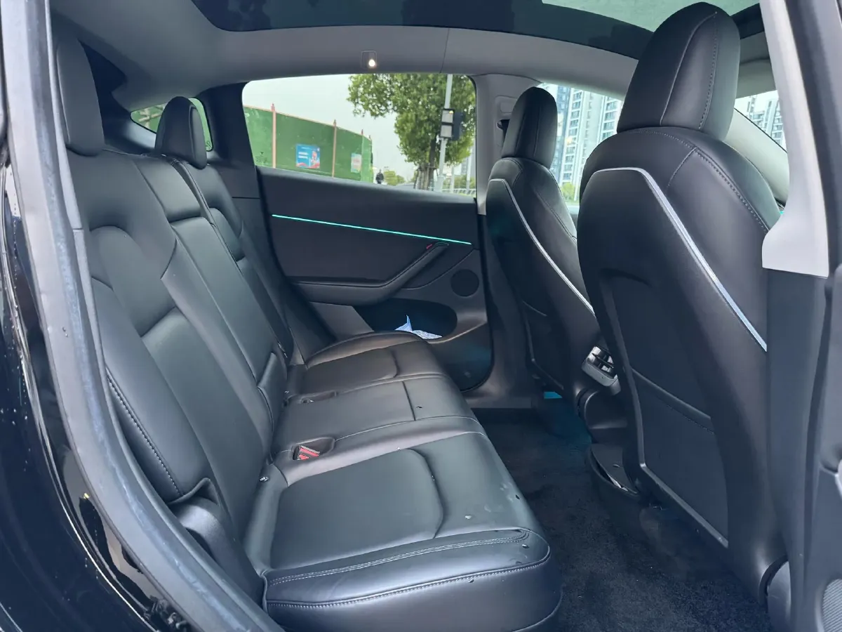 2022 Tesla Model Y BEV 60KWH,autocango,china used car exporter,china ev exporter,chinese used car exporter,chinese used ev exporter