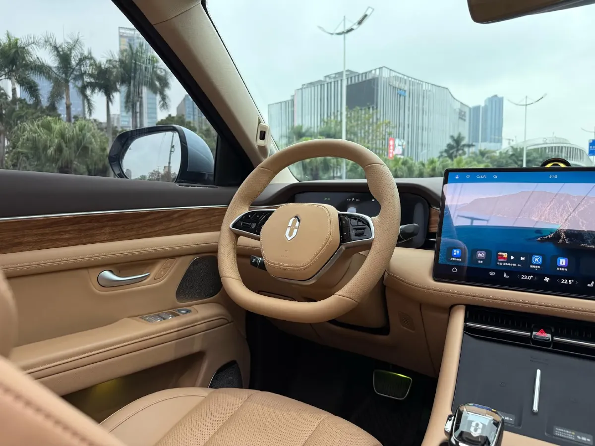 2024 AITO AITO M7 1.5T 152HP L4 REEV 42KWH,autocango,china used car exporter,china ev exporter,chinese used car exporter,chinese used ev exporter