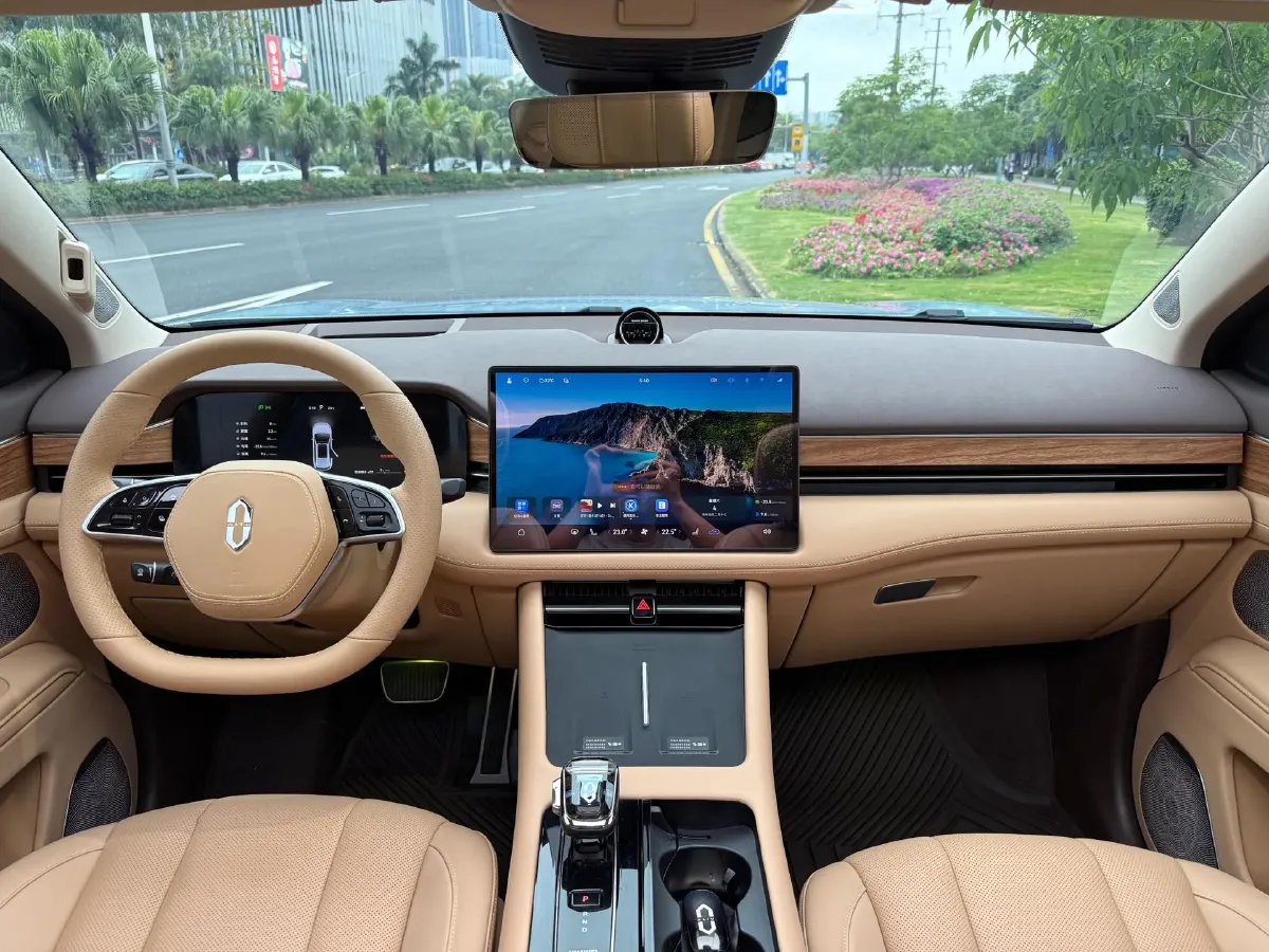 2024 AITO AITO M7 1.5T 152HP L4 REEV 42KWH,autocango,china used car exporter,china ev exporter,chinese used car exporter,chinese used ev exporter