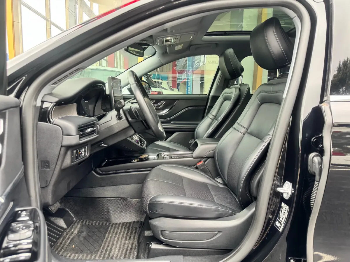 2022 Lincoln Corsair 2.0T 245HP L4 8AT,autocango,china used car exporter,china ev exporter,chinese used car exporter,chinese used ev exporter