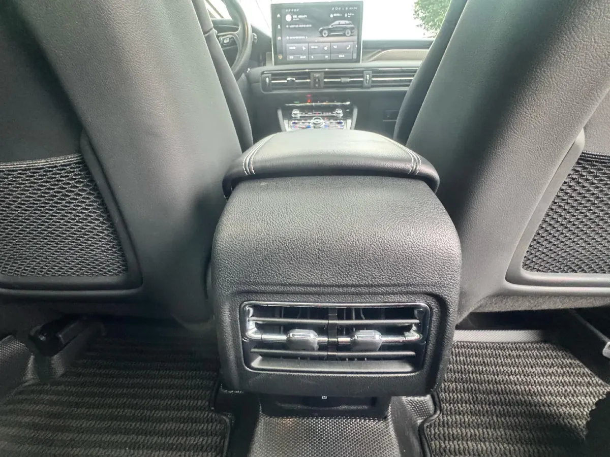 2022 Lincoln Corsair 2.0T 245HP L4 8AT,autocango,china used car exporter,china ev exporter,chinese used car exporter,chinese used ev exporter