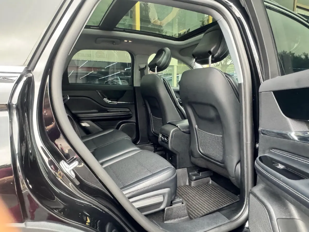 2022 Lincoln Corsair 2.0T 245HP L4 8AT,autocango,china used car exporter,china ev exporter,chinese used car exporter,chinese used ev exporter