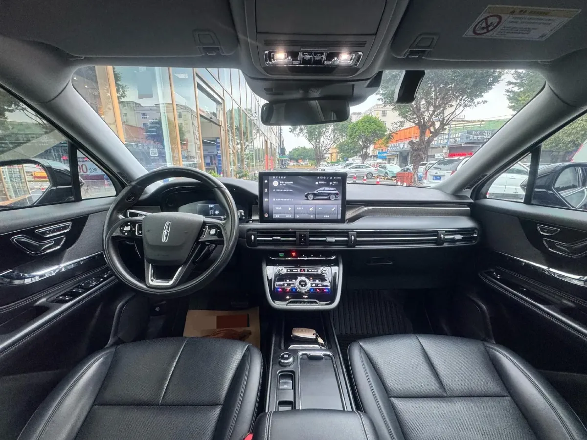 2022 Lincoln Corsair 2.0T 245HP L4 8AT,autocango,china used car exporter,china ev exporter,chinese used car exporter,chinese used ev exporter