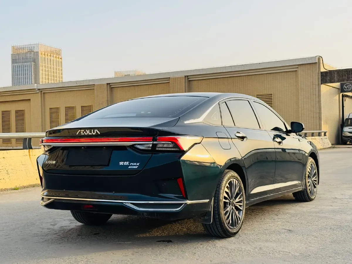 2021 DongFeng Aeolus YiXuan MAX 1.5T 190HP L4 7DCT,autocango,china used car exporter,china ev exporter,chinese used car exporter,chinese used ev exporter