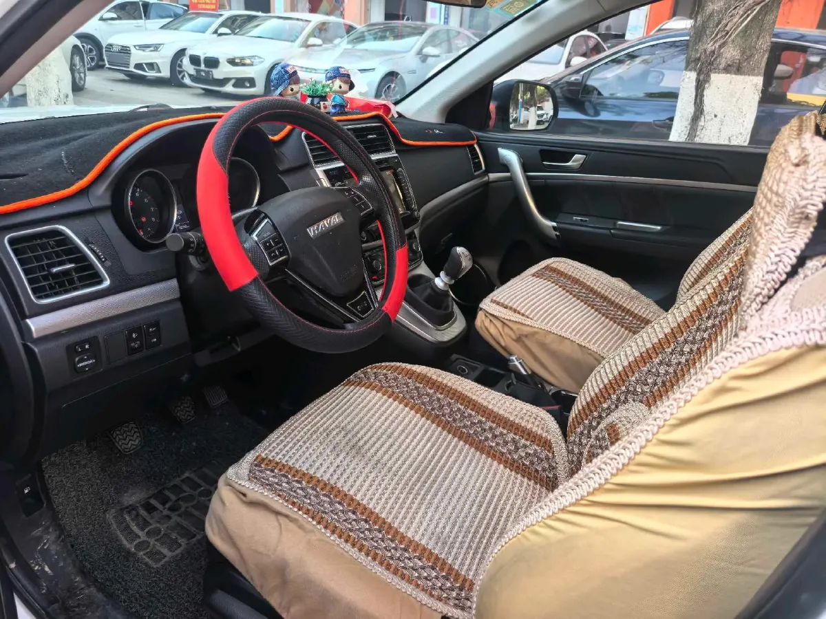 2019 Haval M6 1.5T 150HP L4 6MT,autocango,china used car exporter,china ev exporter,chinese used car exporter,chinese used ev exporter