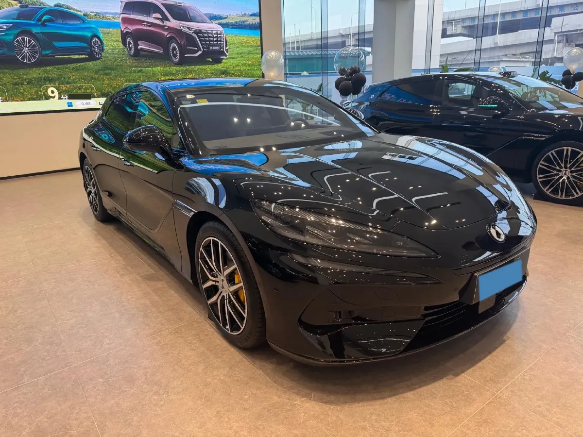 2024 Denza DenzaZ9GT 2.0T 207HP L4 E-CVT PHEV 38.5KWH,autocango,china used car exporter,china ev exporter,chinese used car exporter,chinese used ev exporter