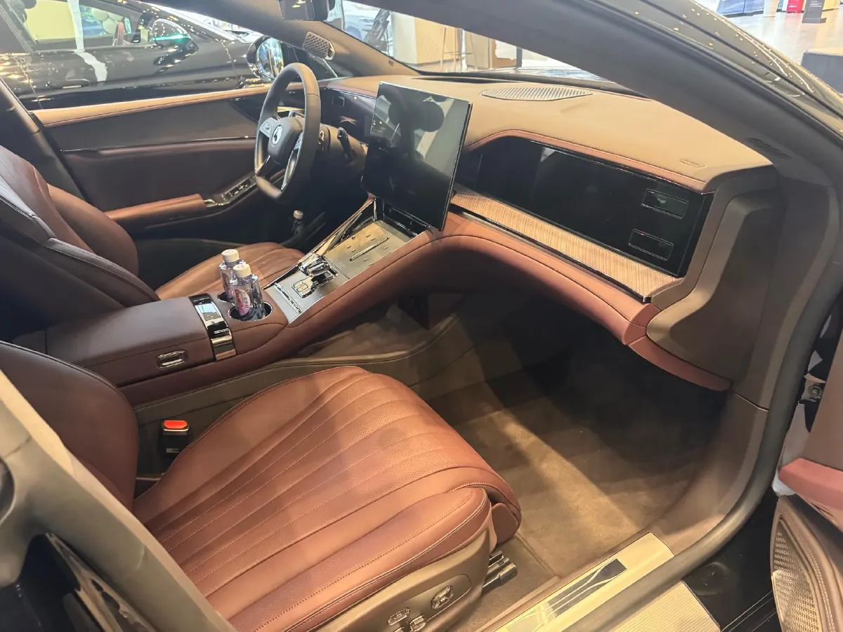 2024 Denza DenzaZ9GT 2.0T 207HP L4 E-CVT PHEV 38.5KWH,autocango,china used car exporter,china ev exporter,chinese used car exporter,chinese used ev exporter