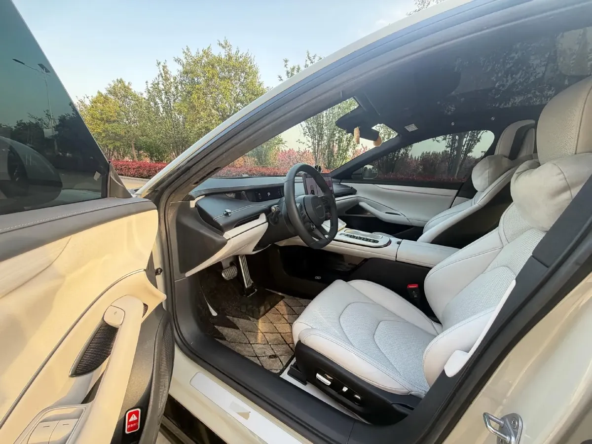 2024 MI SU7 BEV 101KWH,autocango,china used car exporter,china ev exporter,chinese used car exporter,chinese used ev exporter